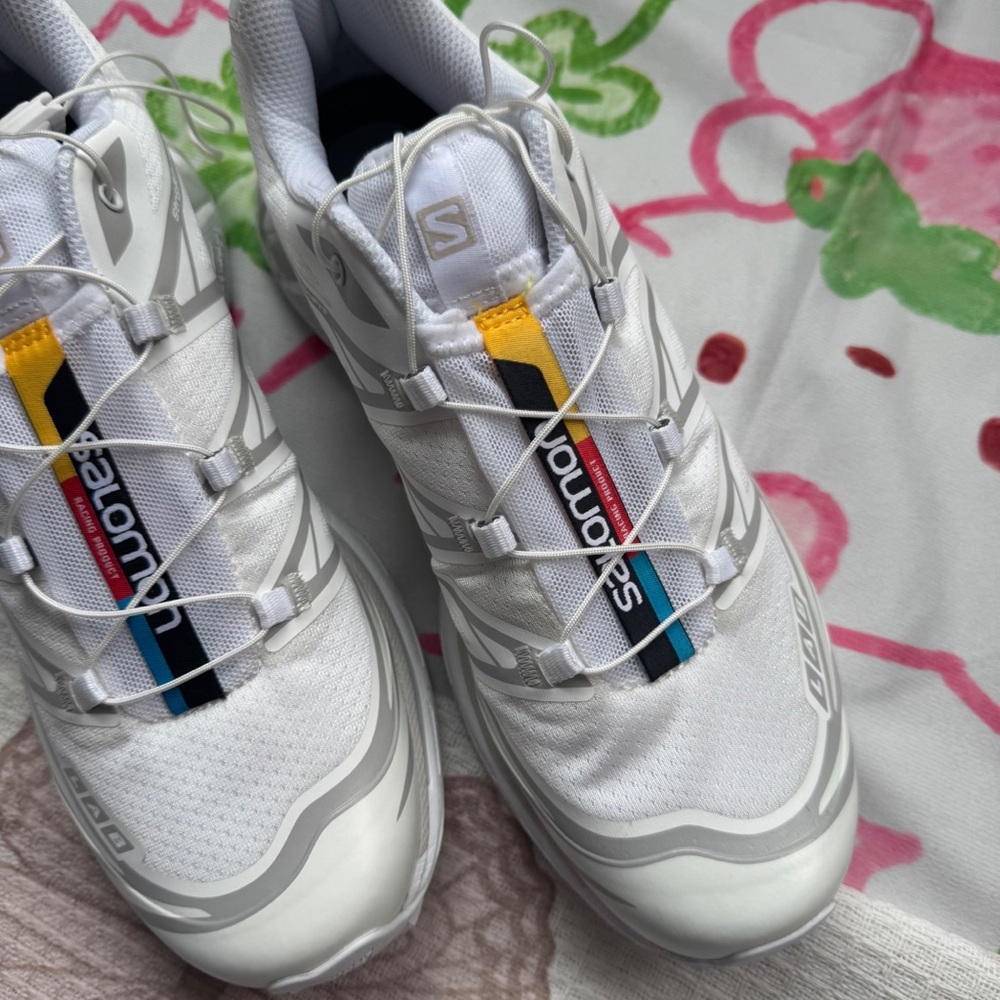 Salomon XT-6 Logo Printed Sneakers - Picture 4 of 8